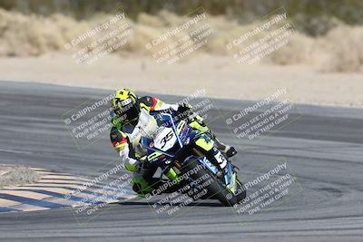 media/Dec-07-2025-CVMA (Sun) [[3e7d2de5dc]]/Race 6-The Shootout/